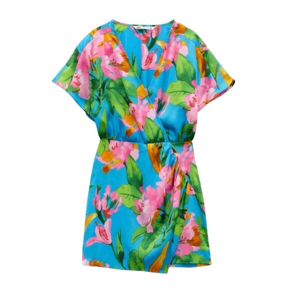 Zara Dresses & Skirts - ZARA NWT Floral Sarin Dress Size Misses Large